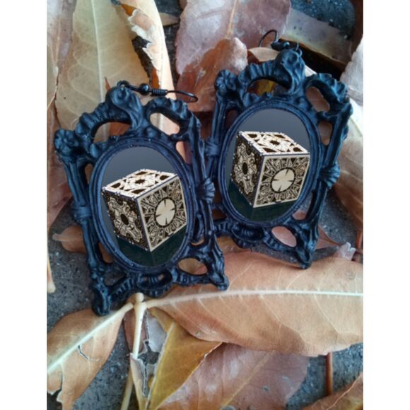 Hellraiser Cenobite Puzzle Box Lament Configuration Earrings Horror Jewelry - Picture 1 of 1
